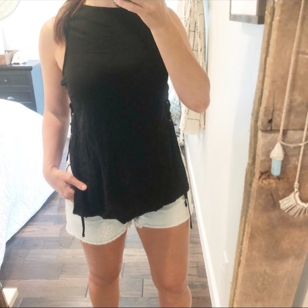 Elodie by Anthropologie xsmall lace up blouse
